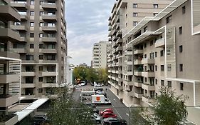 C-Entral Apartments Bucharest With Private Parking